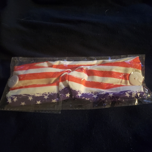 2/20 Headband with Buttons for ear protection - Picture 2 of 4